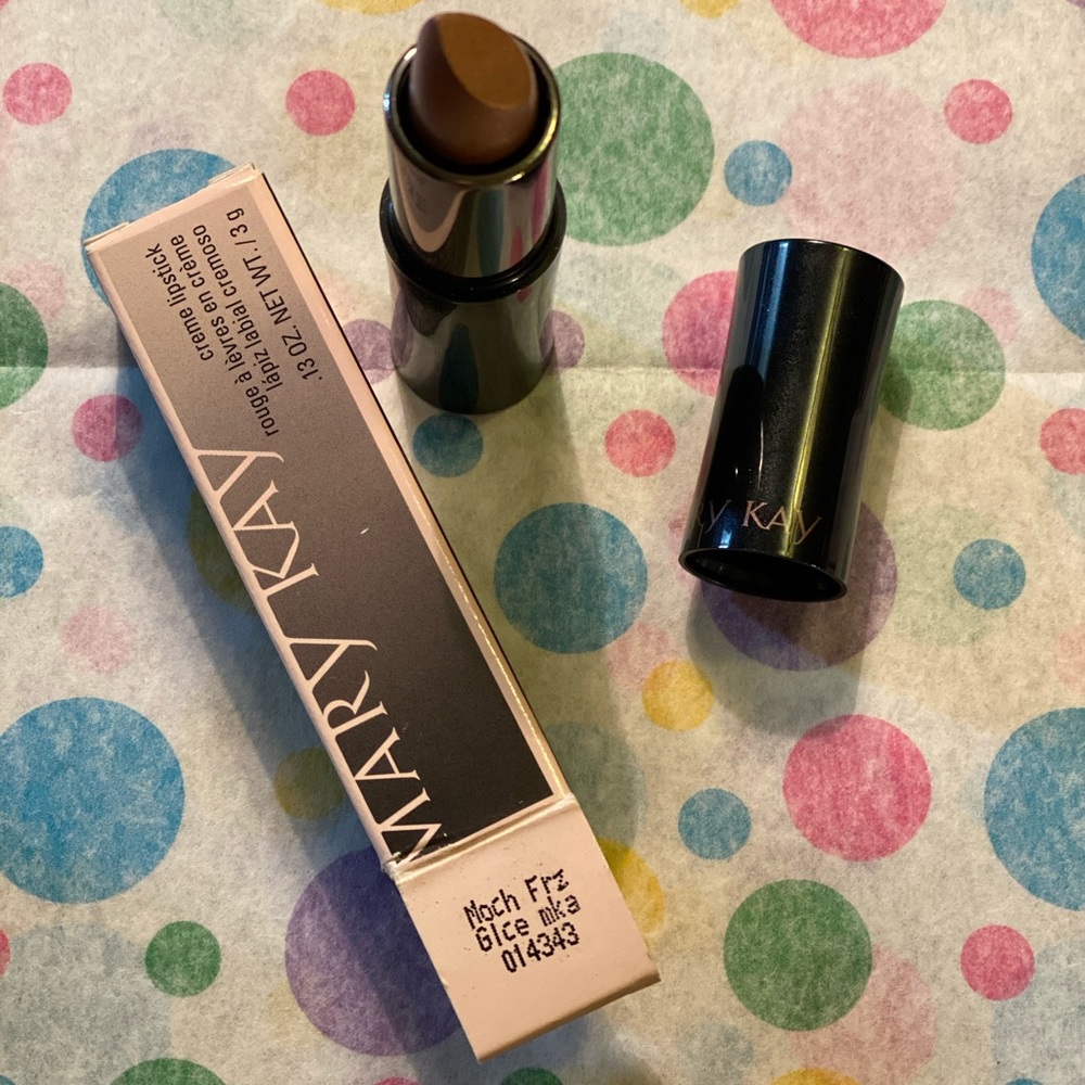 Mary Kay Creme Lipstick Mocha Freeze